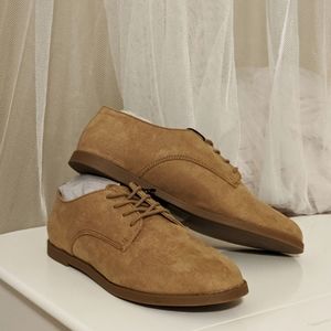 Taupe oxford